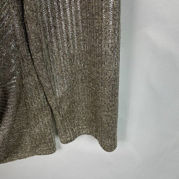 Pebble And Stone Size XL Twist-Front Shine Silver Metallic And Gold Pullover Top - Picture 4 of 8